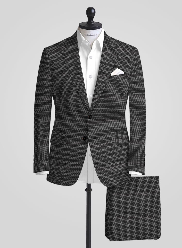 068 Suit